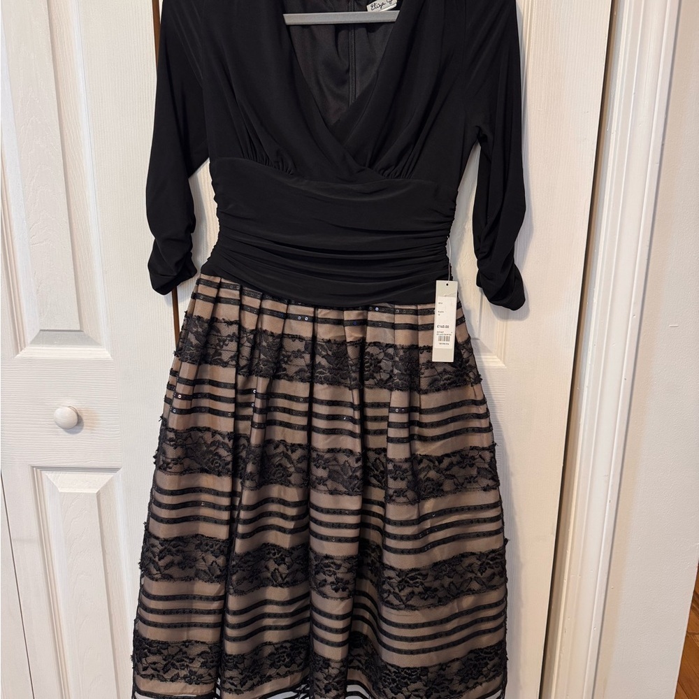 Eliza J Black Cream 3/4Sleeve Lace VNeck Cocktail Event Dress size 10 NWTS - Picture 12 of 16